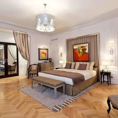 Hotel Majestic - Champs Elysees