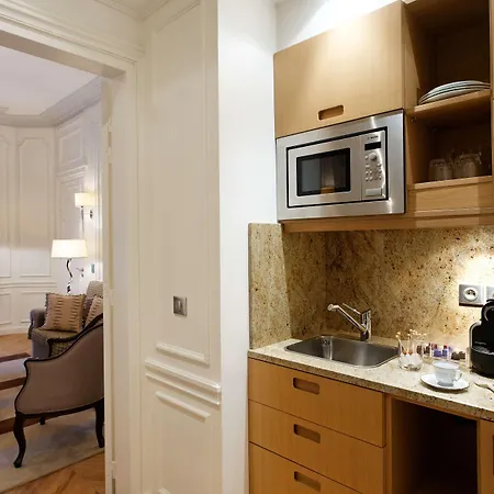 Majestic - Champs Elysees Hotel