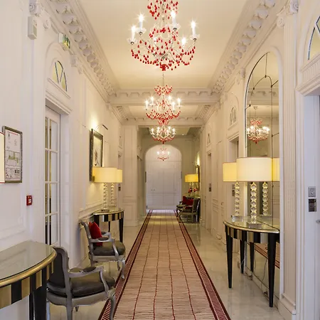 Hotel Majestic - Champs Elysées 5*