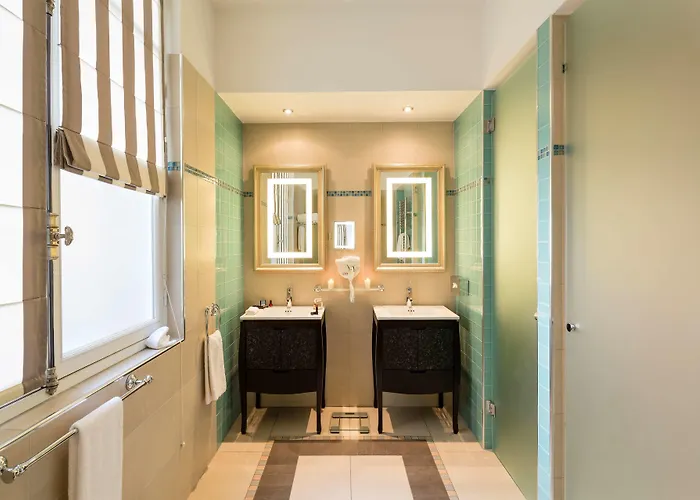 Hotel Majestic - Champs Elysées