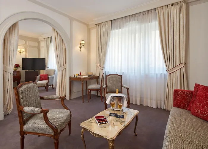 Majestic - Champs Elysees