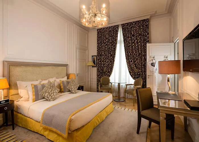 Majestic - Champs Elysees Otel 5*