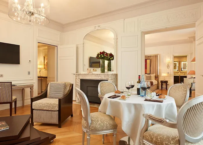 Majestic - Champs Elysees Otel 5*