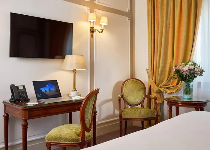 Majestic - Champs Elysees Otel Paris