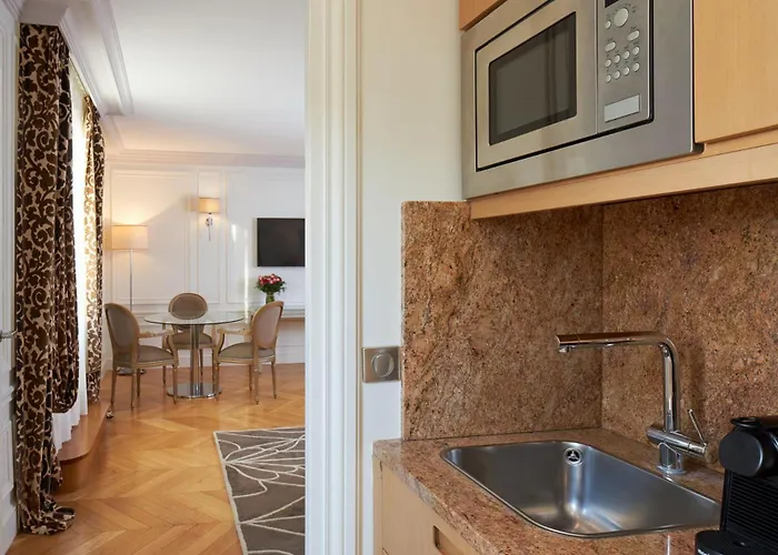 Otel Majestic - Champs Elysees Paris