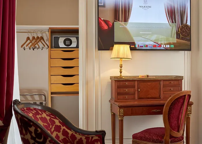 Majestic - Champs Elysees Otel Paris
