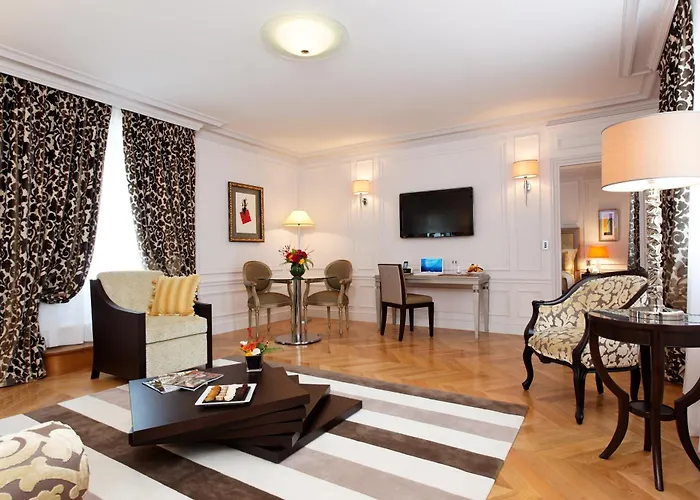 Majestic - Champs Elysees Otel Paris